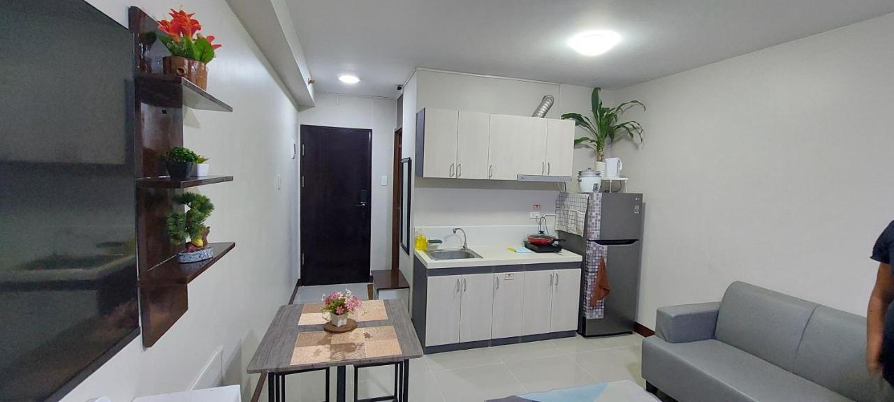 Dracarys Place 2 Condo With Balcony Unlimited Wifi Lapulapu City View エクステリア 写真